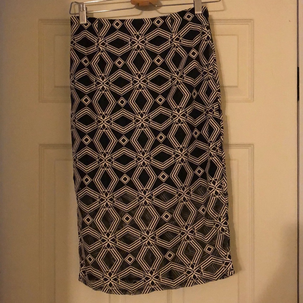 Patterned skirt
